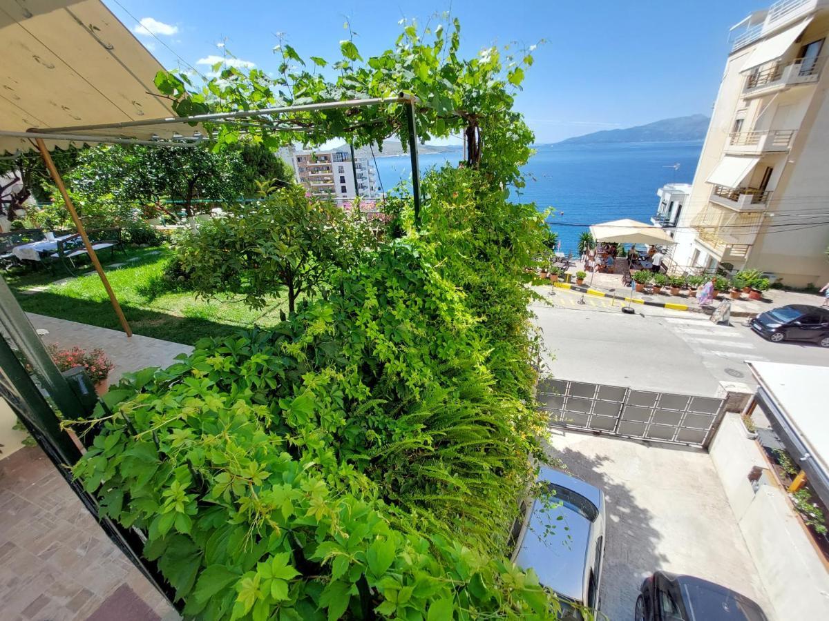 The Sun House Lägenhet Sarandë Exteriör bild