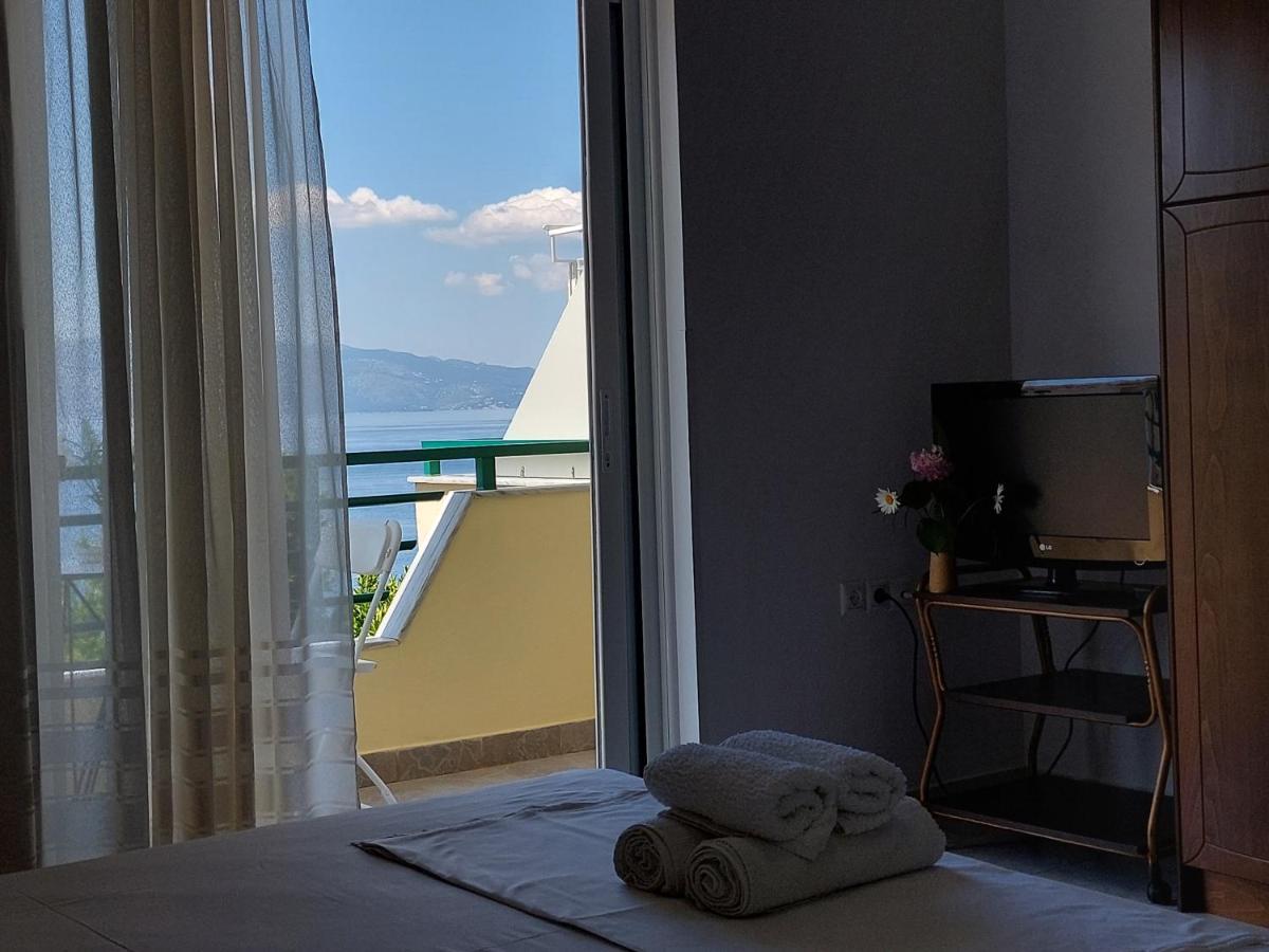 The Sun House Lägenhet Sarandë Exteriör bild